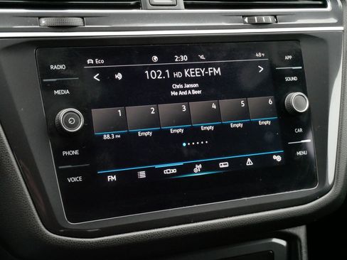 Certified 2023 Volkswagen Tiguan SE R-Line image 22