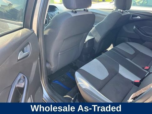 Used 2014 Ford Focus SE w/ SE Sport Package FWD image 8