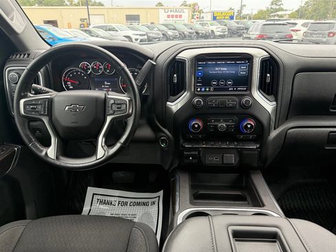 Used 2021 Chevrolet Silverado 1500 RST image 11