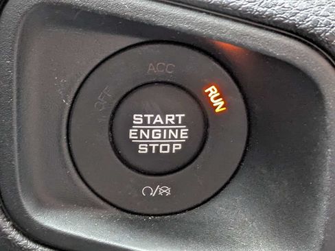 Used 2024 Jeep Wrangler Unlimited Sport AWD/4WD image 28