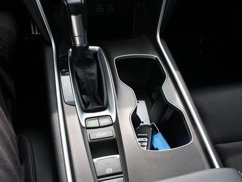 Used 2022 Honda Accord Sport image 18