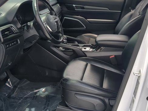 Used 2022 Kia Telluride LX AWD/4WD image 16