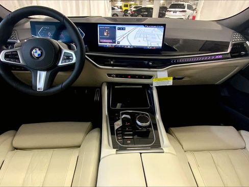 New 2026 BMW X6 xDrive40i w/ Climate Comfort Package image 5