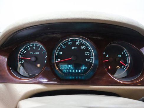 Used 2006 Buick Lucerne CXL w/ Luxury Package FWD image 33