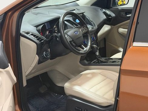 Used 2017 Ford Escape Titanium AWD/4WD image 8