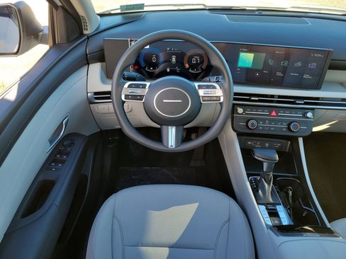 New 2026 Hyundai Tucson SE FWD image 7