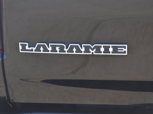 Used 2025 RAM 1500 Laramie w/ Laramie Southwest Edition AWD/4WD image 7