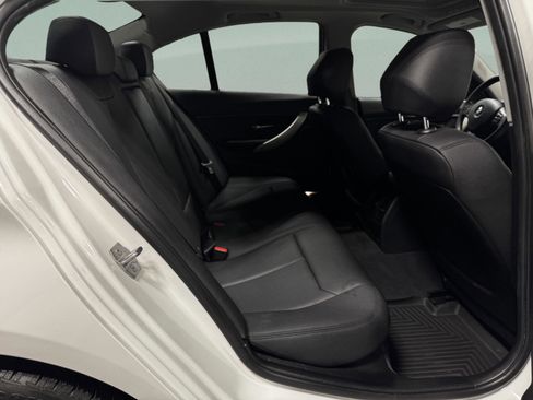 Used 2017 BMW 320i Sedan image 24