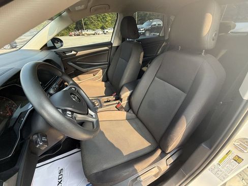Used 2019 Volkswagen Jetta S w/ Driver Assistance Package FWD image 18