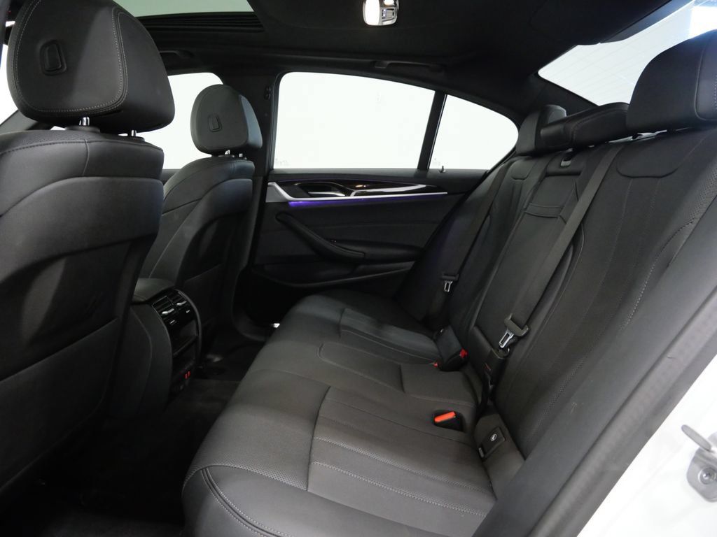 Used 2023 BMW 530i xDrive w/ Convenience Package AWD/4WD image 25