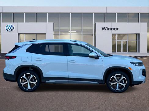 New 2026 Volkswagen Tiguan SE AWD/4WD image 6