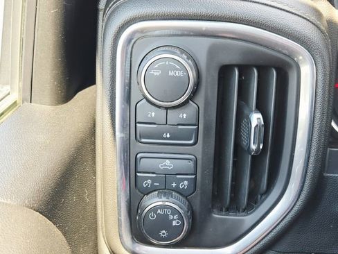 Used 2022 Chevrolet Silverado 2500 LT AWD/4WD image 30