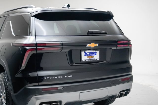 Used 2026 Chevrolet Traverse LT AWD/4WD image 5