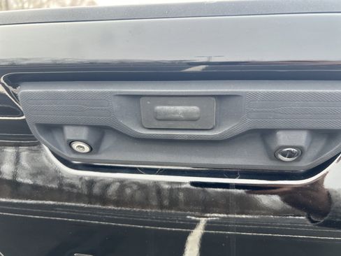 Used 2020 Chevrolet Silverado 2500 High Country image 31