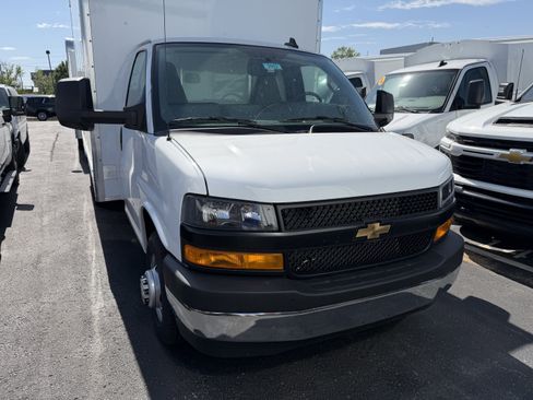 New 2026 Chevrolet Express 3500 w/ Power Convenience Package RWD image 3
