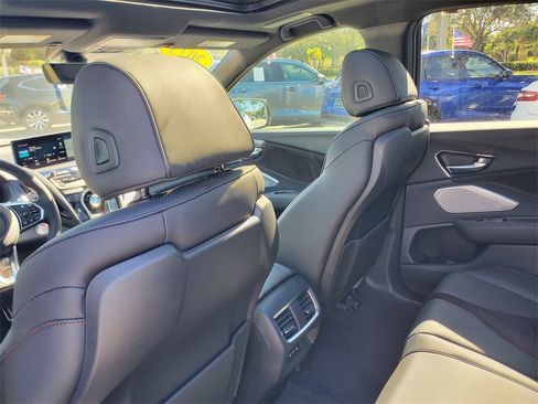 Used 2025 Acura RDX A-Spec image 11