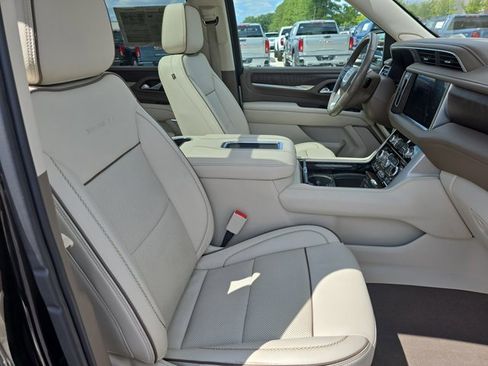 Used 2021 GMC Yukon Denali image 10