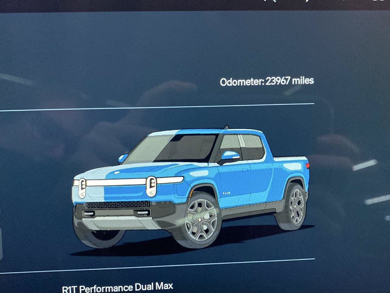 Used 2023 Rivian R1T Adventure Dual AWD/4WD image 23