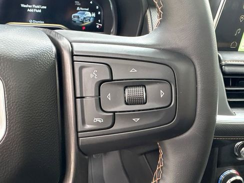 Used 2024 GMC Yukon AT4 AWD/4WD image 23