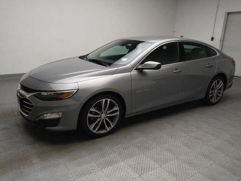 Used 2023 Chevrolet Malibu LT FWD image 2