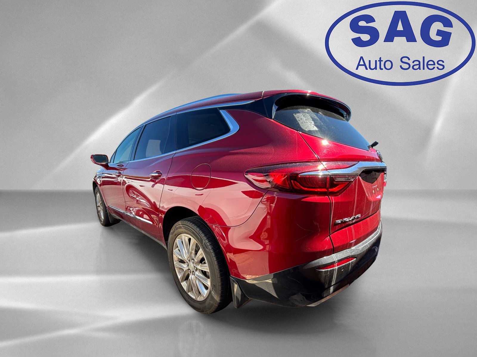 Used 2020 Buick Enclave Premium w/ Surround and Sites Package FWD image 4