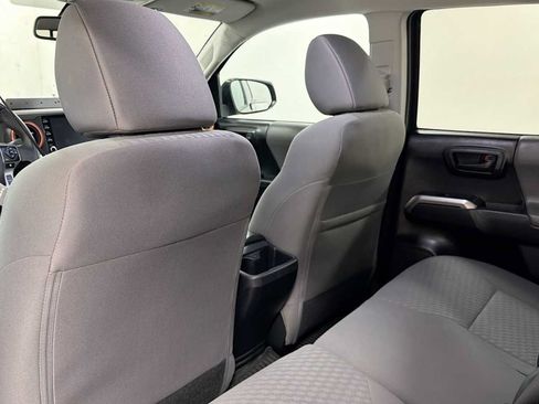 Used 2021 Toyota Tacoma SR5 AWD/4WD image 24