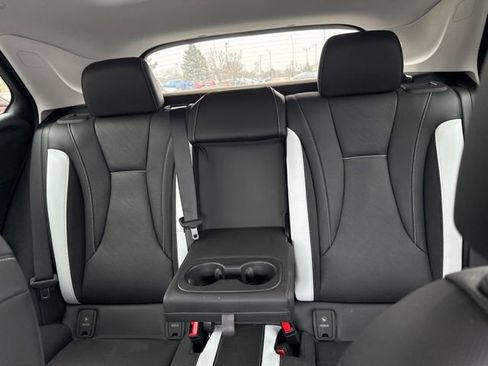 Used 2024 Buick Envision Sport Touring image 9