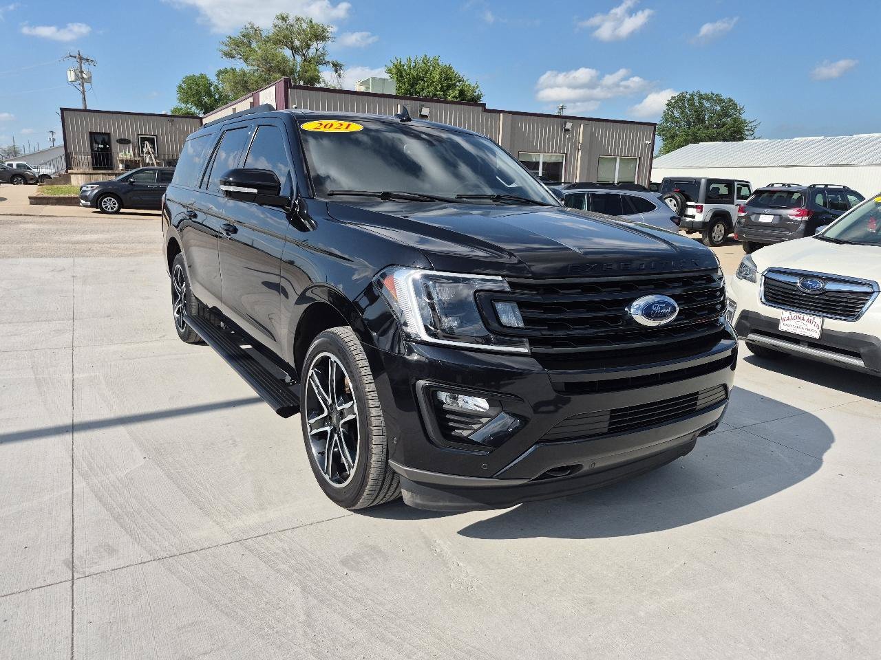 Used 2021 Ford Expedition Max Limited AWD/4WD image 4