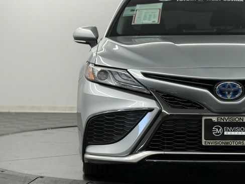 Used 2023 Toyota Camry XSE w/ Cold Weather Package FWD image 4