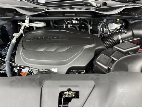 Used 2025 Honda Odyssey Touring image 30