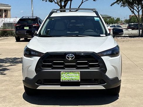 Used 2026 Toyota Corolla Cross LE FWD image 7