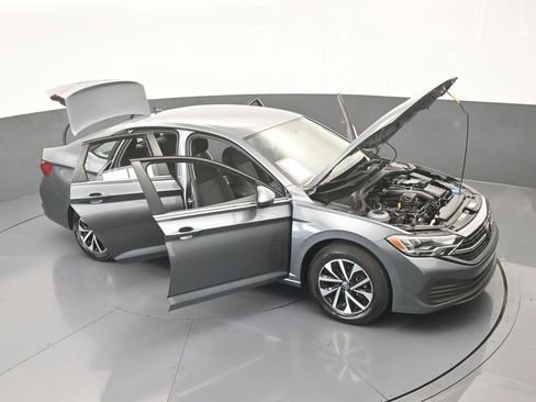 Used 2023 Volkswagen Jetta S image 69