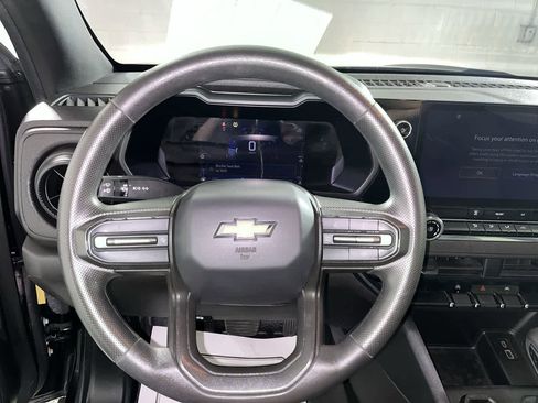 Used 2023 Chevrolet Colorado W/T RWD image 16