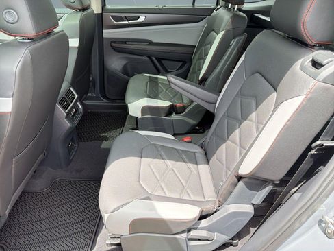 New 2026 Volkswagen Atlas Peak Edition AWD/4WD image 15