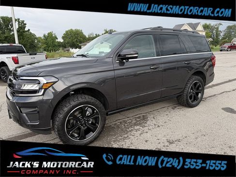 Used 2024 Ford Expedition Limited image 2