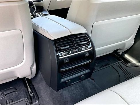 Used 2018 BMW 530e xDrive w/ Premium Package 2 AWD/4WD image 13