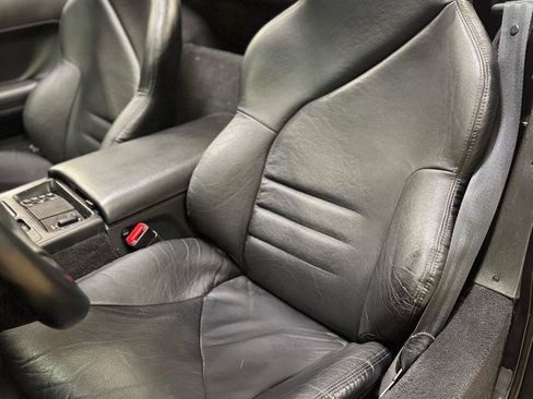Used 1996 Chevrolet Corvette Coupe RWD image 11