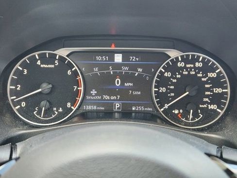 Used 2024 Nissan Altima 2.5 SV w/ SV Premium Package FWD image 14