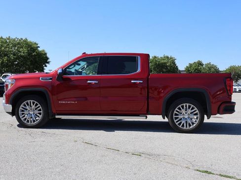 Used 2019 GMC Sierra 1500 Denali w/ Denali Ultimate Package AWD/4WD image 8