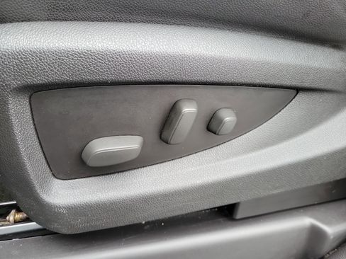 Used 2015 GMC Sierra 1500 SLT w/ SLT Crew Cab Value Package image 18