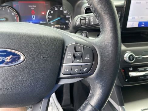 Used 2020 Ford Explorer XLT w/ Equipment Group 202A AWD/4WD image 19