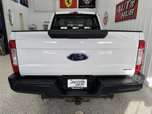 Used 2017 Ford F250 XL w/ Power Equipment Group image 20