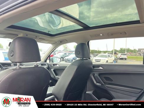 Used 2019 Volkswagen Tiguan SE w/ Panoramic Sunroof Package AWD/4WD image 14