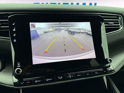 Used 2024 Jeep Wagoneer L Series II w/ Flexible Seating Group image 14