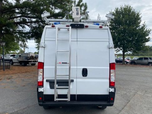 Used 2023 RAM ProMaster 2500 w/ Black Appearance Package image 2