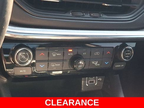 Used 2022 Jeep Compass High Altitude AWD/4WD image 17