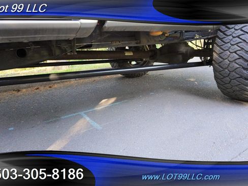 Used 2002 Chevrolet Silverado 2500 LT w/ Off-Road Skid Plate Pkg AWD/4WD image 24