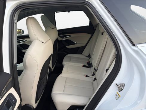 New 2025 Audi Q5 Premium Plus image 13