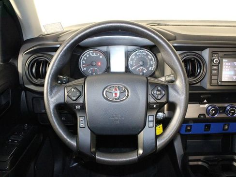 Used 2019 Toyota Tacoma SR5 image 18