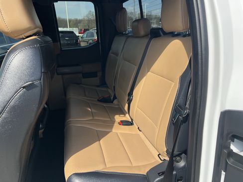 Used 2022 Ford F150 Lariat image 18